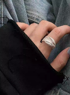 韩版哑光镂空戒指女轻奢高级感小众简约素圈开口调节指环百搭个性