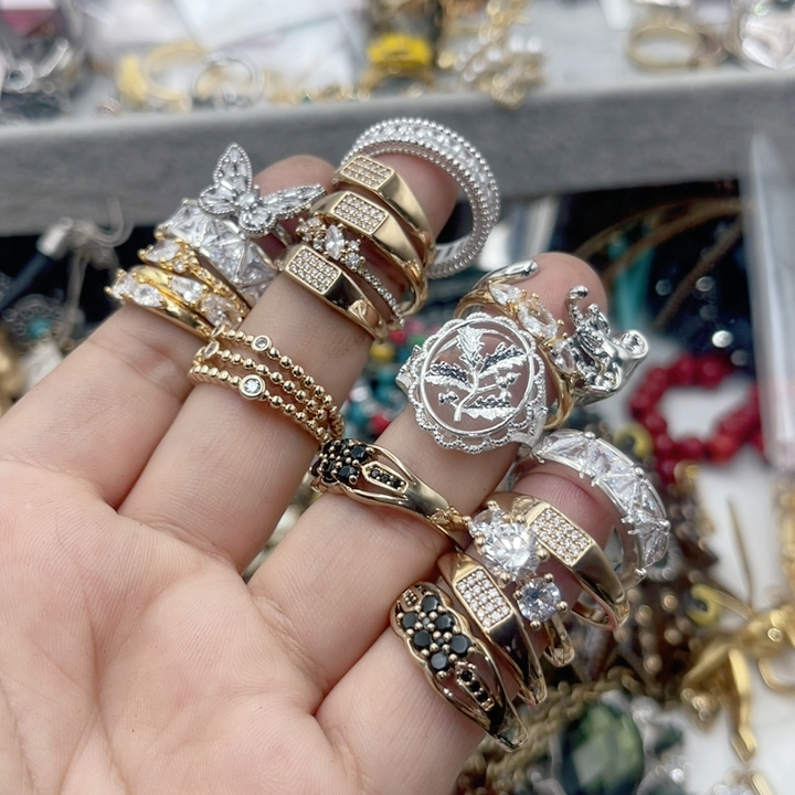 78戒指全部12个铜锆石