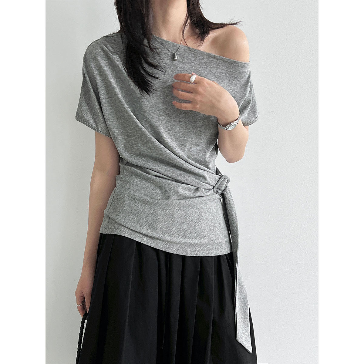 祥仔欧韩斜肩侧绑带收腰短袖女夏季新款一字领显瘦T恤系带上衣lx