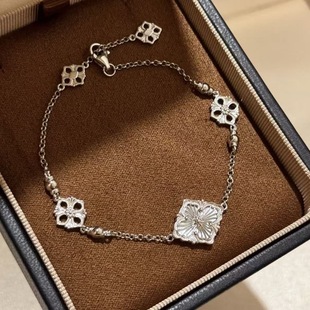 S925纯银 布契风歌剧院白贝母手链轻奢百搭精致法式古典四叶草