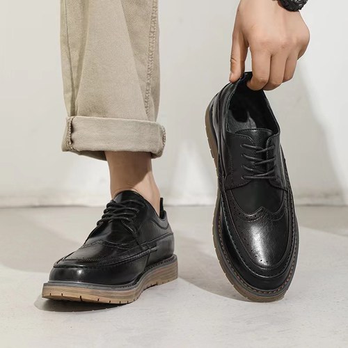 真皮厚底布洛克休闲商务皮鞋男款