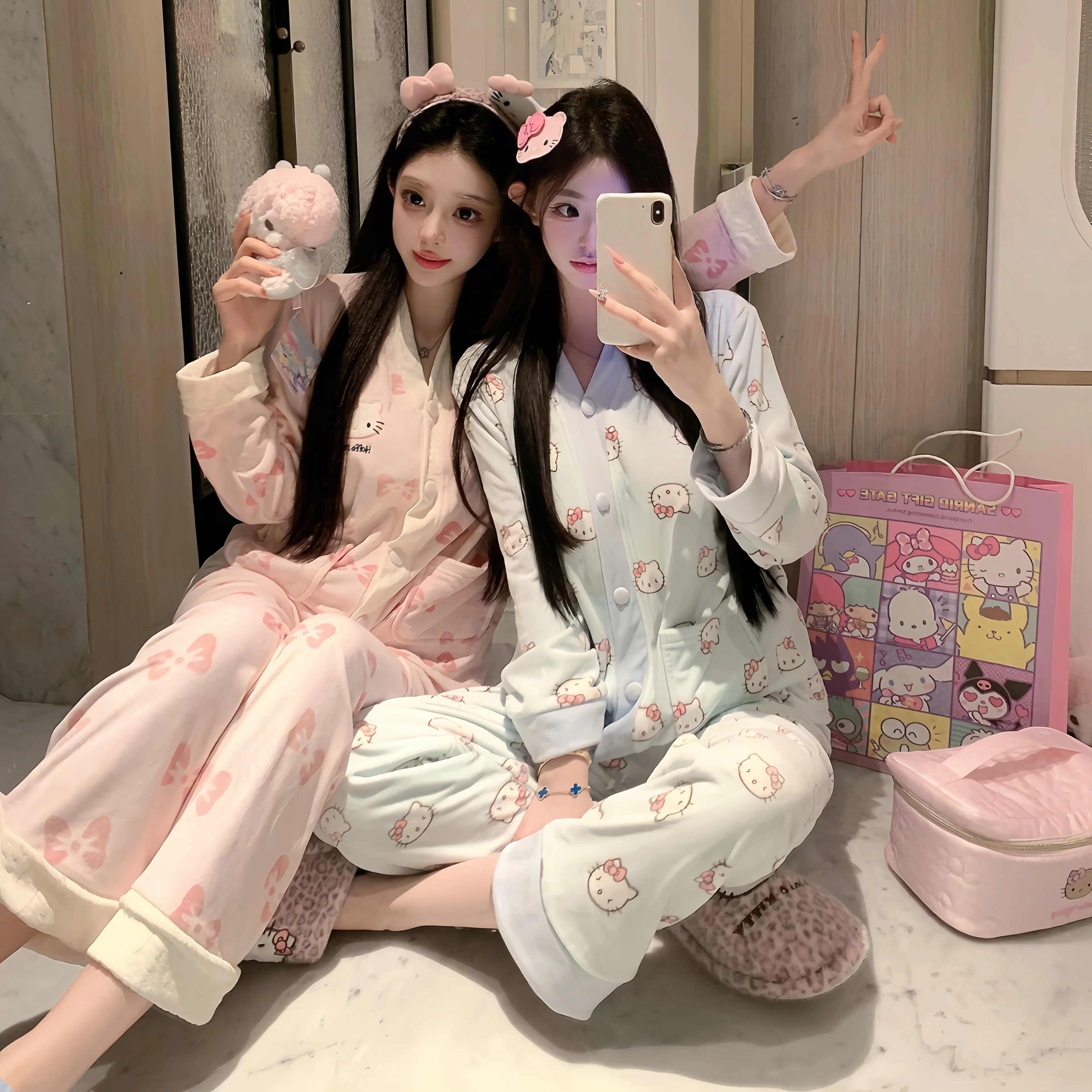 冬季甜美KT印花海岛绒睡衣可外穿