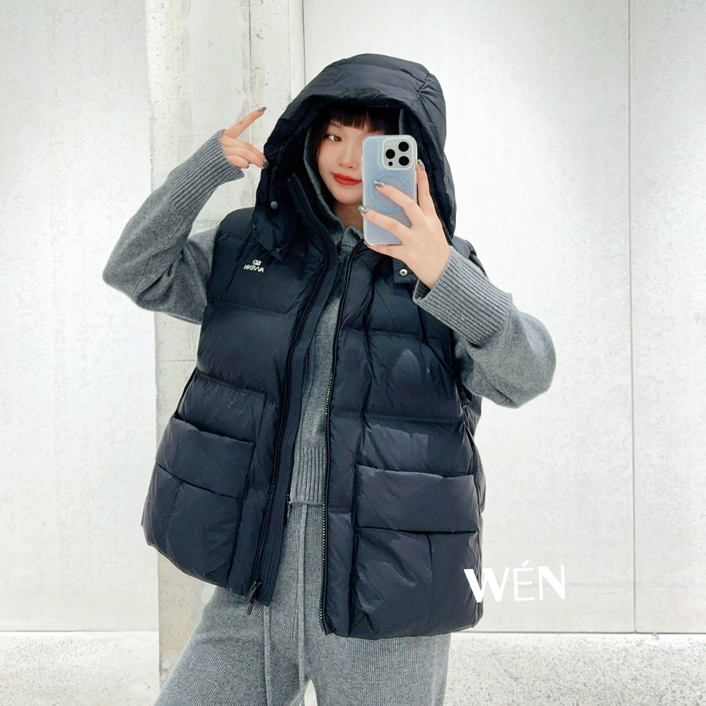 WEN买手店  AVVENN  2025冬季新款时尚休闲可拆卸连帽羽绒马甲