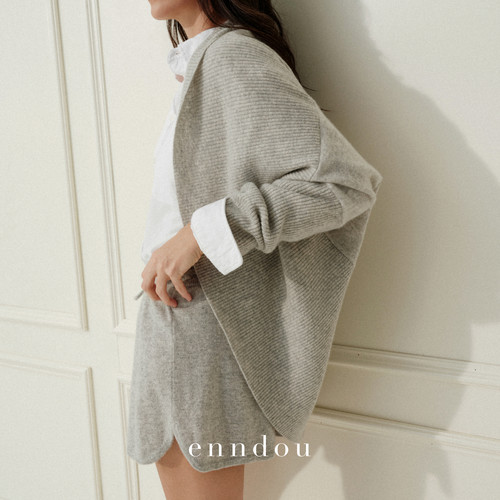 enndou【9/19 10:00上新】100%山羊绒坑条披肩领针织开衫外穿外套