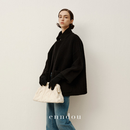 enndou  山羊绒混纺麻花云朵手提包原创设计感