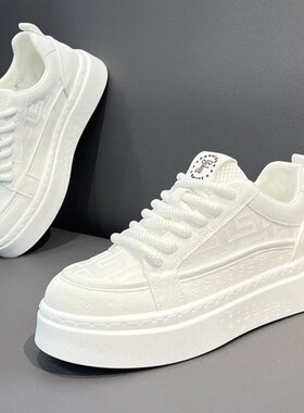 男鞋春季透气潮流百搭休闲白色板鞋青少年防滑运动厚底增高小白鞋