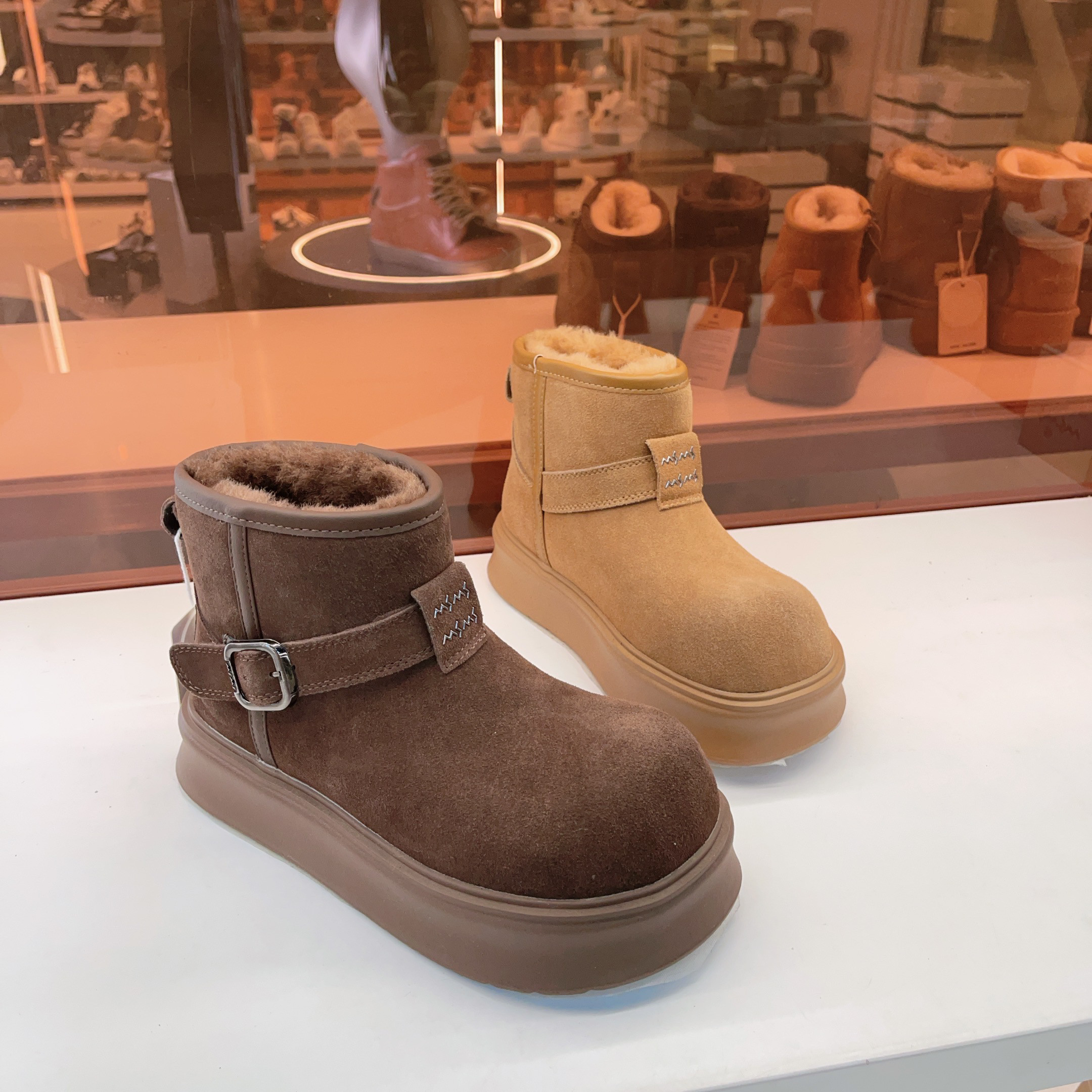 001-73玛莎玛索2025新款雪地靴翻毛牛皮毛绒里加厚保暖短靴子棉鞋