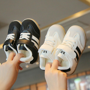 3儿童鞋子女男款2026新款春款潮4男童板鞋2女童阿甘鞋小童宝宝5岁