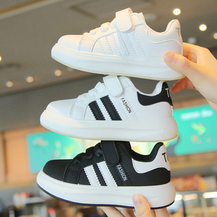 3儿童鞋子女男款2026新款春款潮4男童板鞋2女童小白鞋小童宝宝5岁