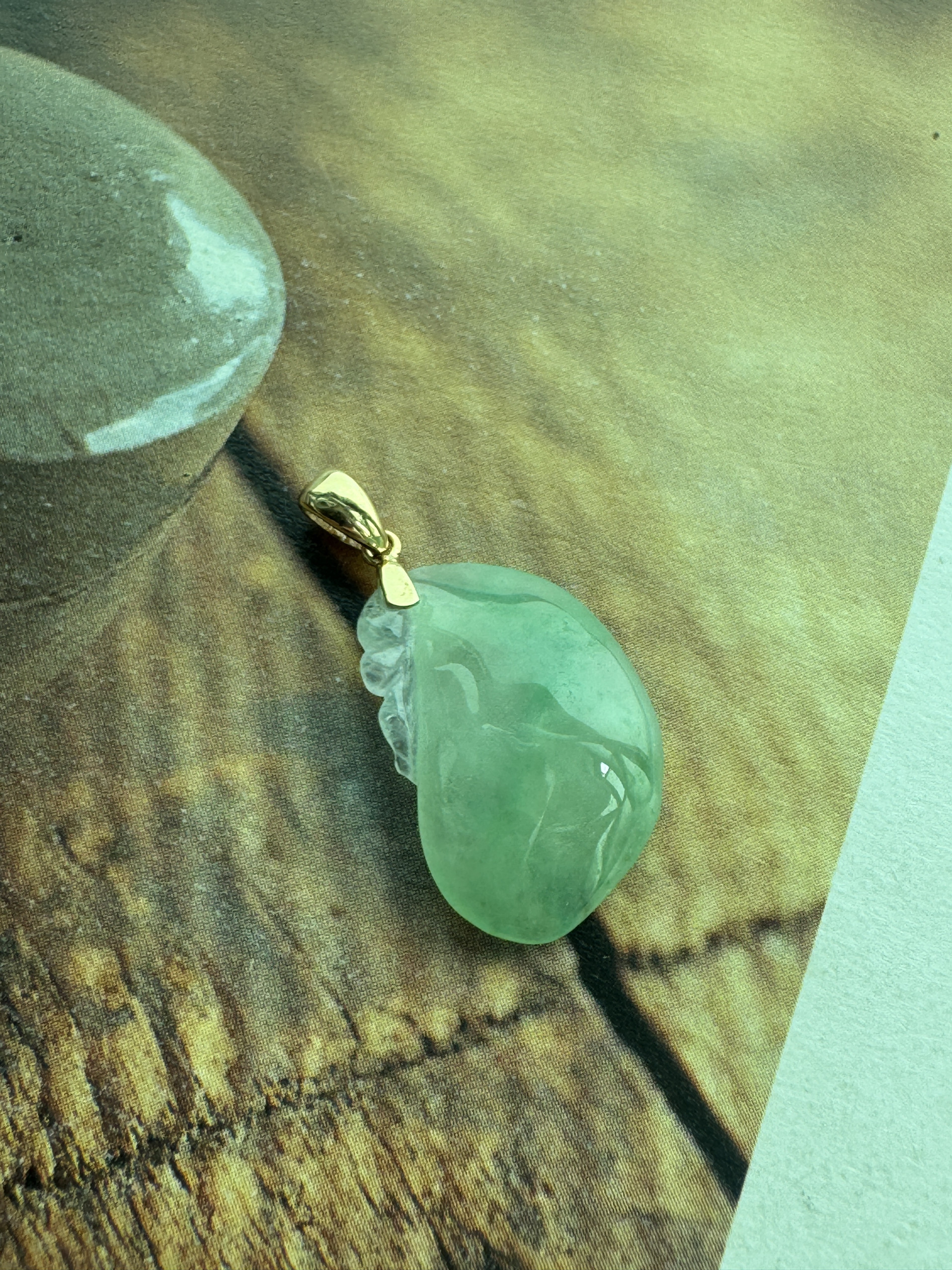 春风得意 天然翡翠冰绿福瓜18k金吊坠