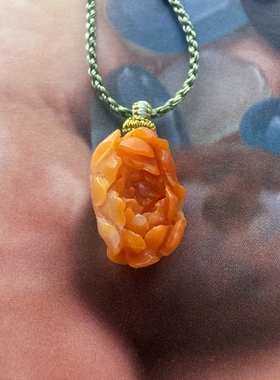 永不凋零的花儿 有机宝石红料花朵吊坠