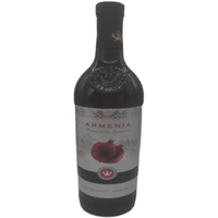 Розовое красное гранатовое вино