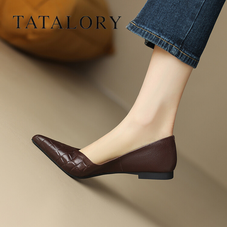 TATALORY复古真皮编织尖头单鞋女