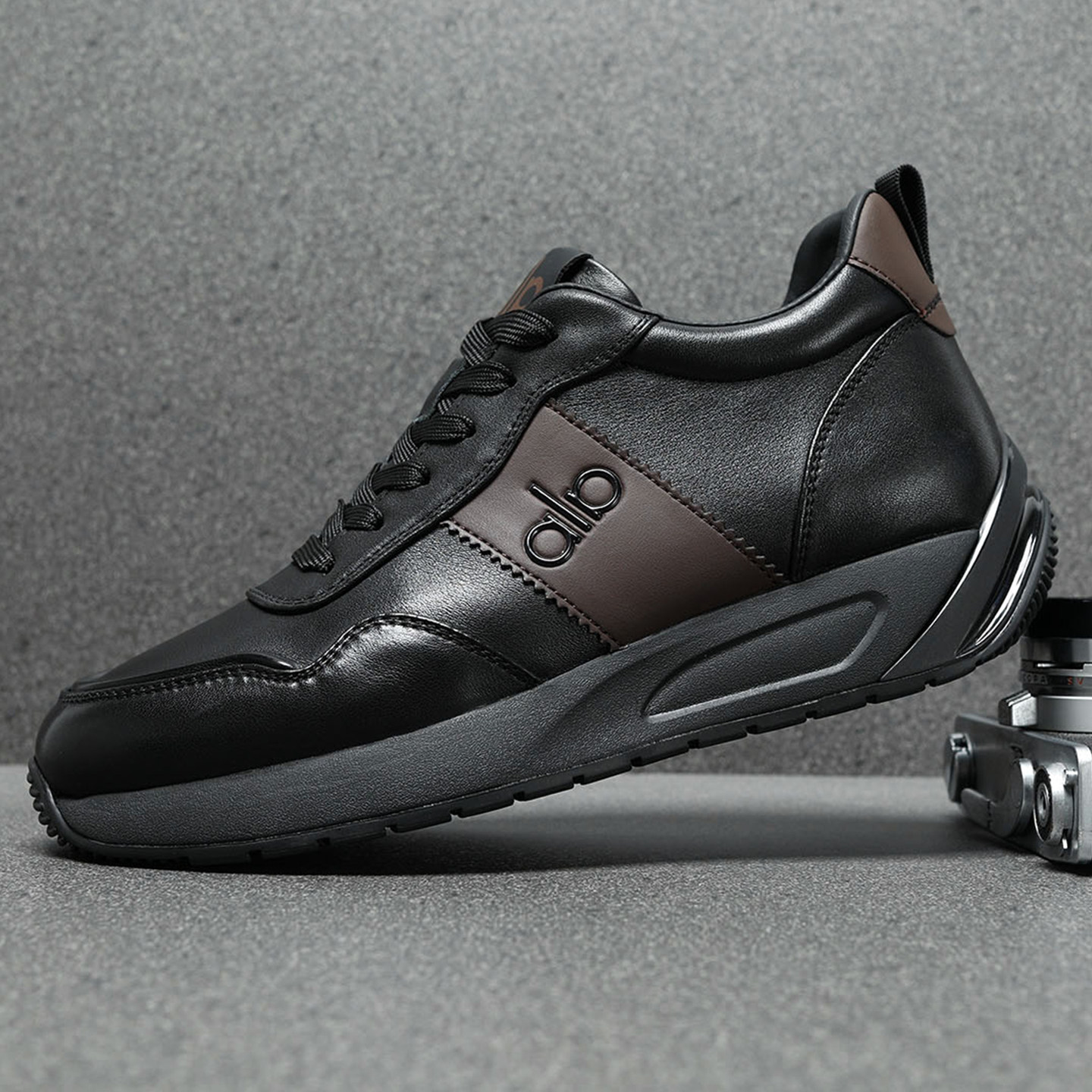 男鞋冬季2025新款真皮运动鞋男厚底加绒休闲鞋保暖软底阿甘鞋男款