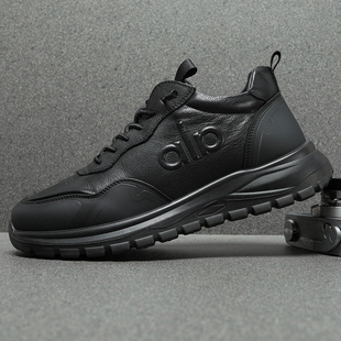 男鞋冬季2025新款真皮休闲鞋男软底高帮运动皮鞋男加绒保暖二棉鞋