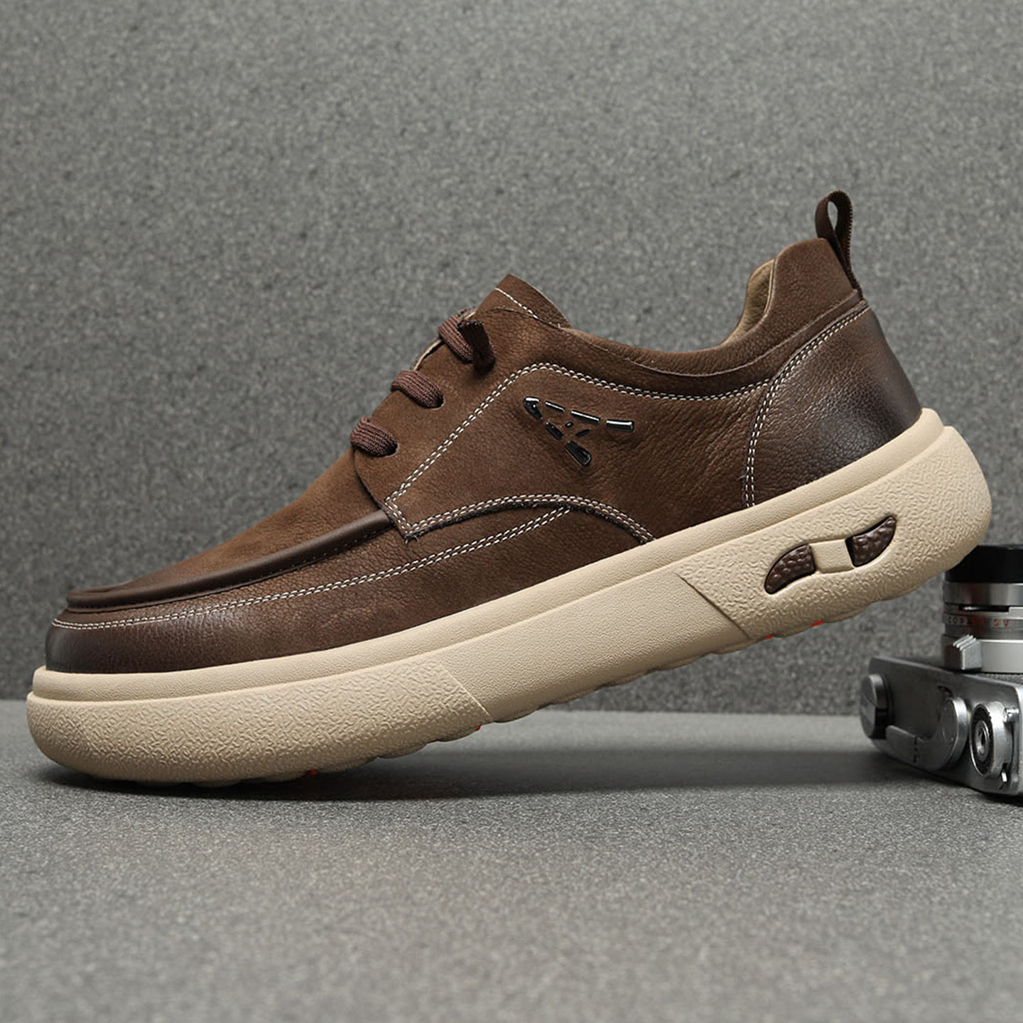 男鞋冬季2025新款真皮男士休闲鞋厚底百搭宽头舒适头层牛皮勃肯鞋