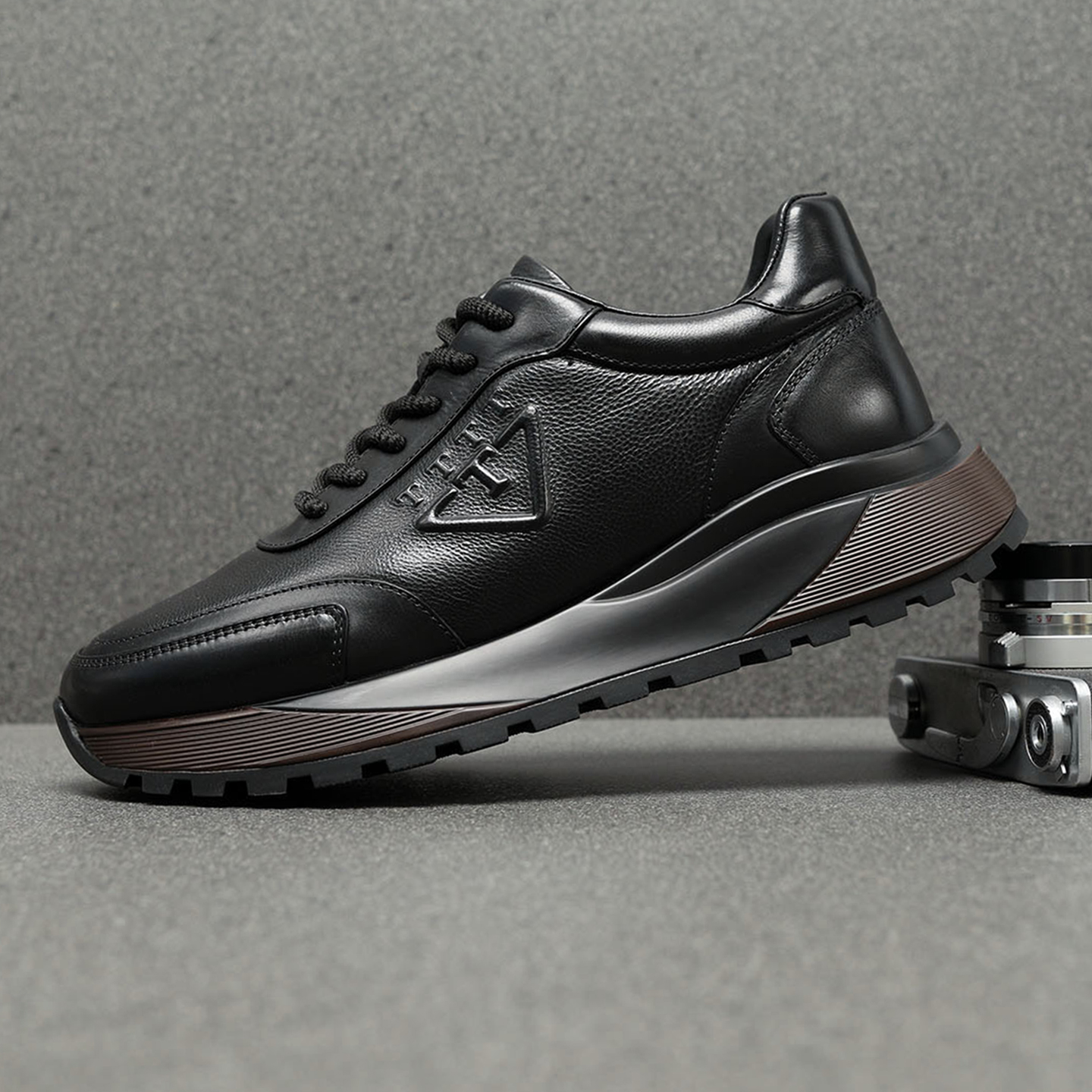 头层牛皮运动皮鞋男2025秋冬新款