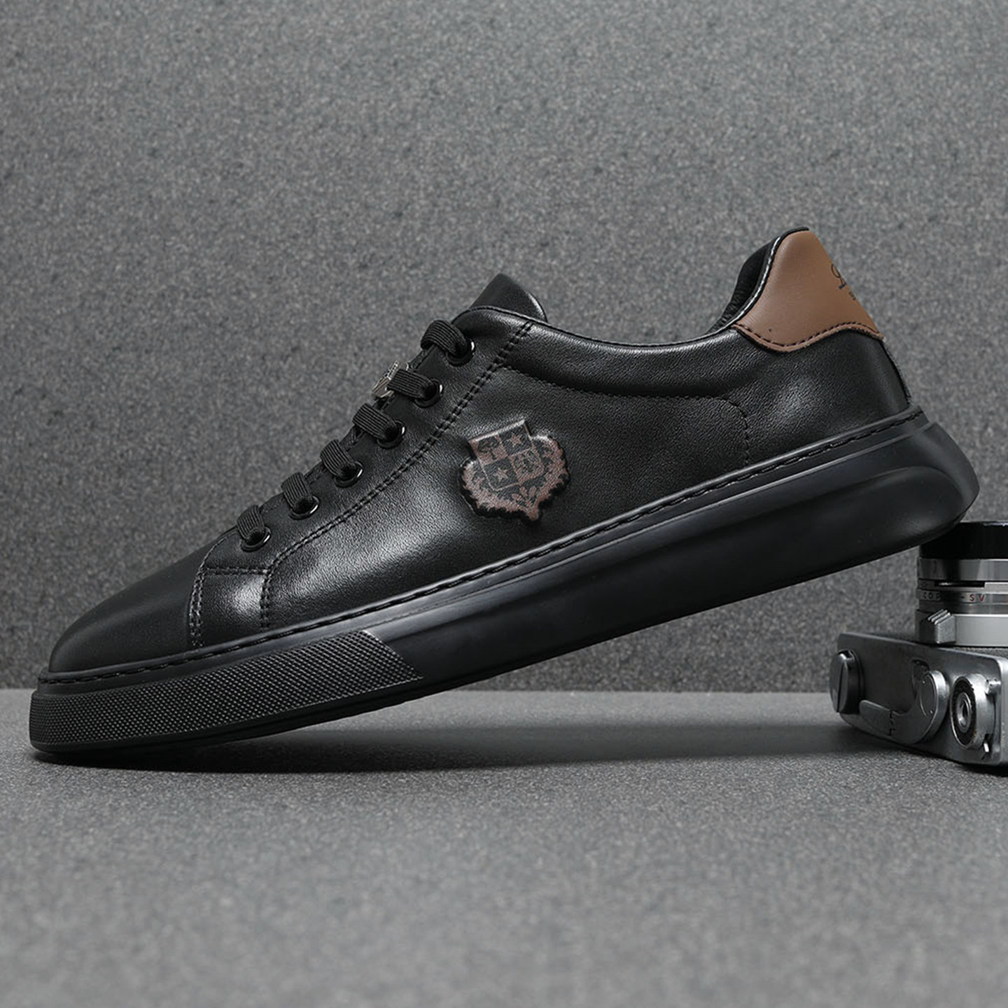 头层牛皮男鞋冬季2025新款真皮休闲鞋男潮流百搭软底黑色板鞋男款,流行男鞋,休闲板鞋,淘宝优惠券,粉丝福利购,淘宝优惠卷