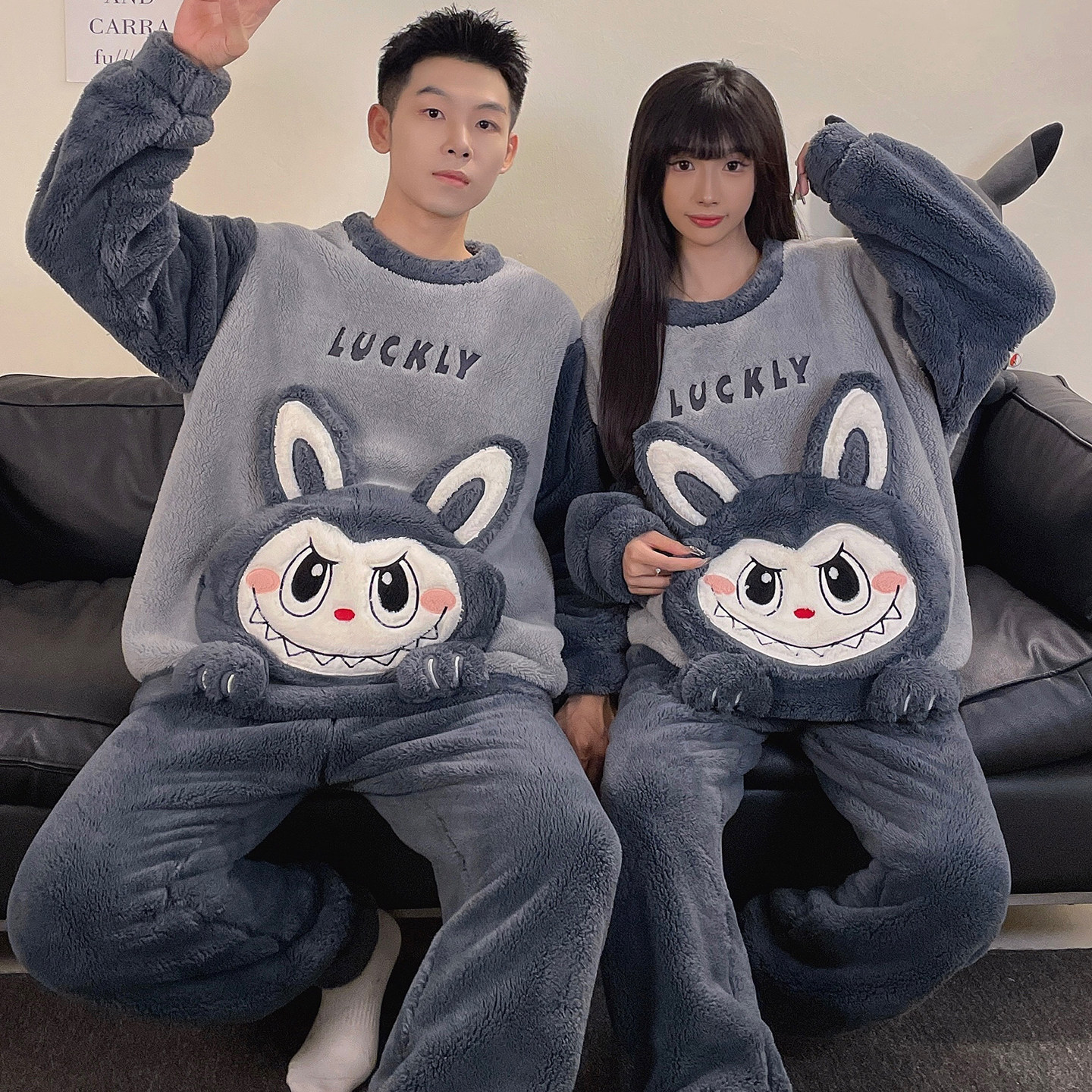 情侣装睡衣一男一女冬季珊瑚绒加厚可爱卡通学生法兰绒家居服套装