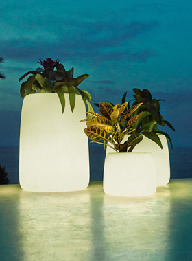 西班牙Vondom Organic Redonda 花盆户外花坛室外室内装饰花器