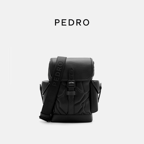 PEDRO斜挎包男士跃动系列多功能单肩包胸包PM2-25210248