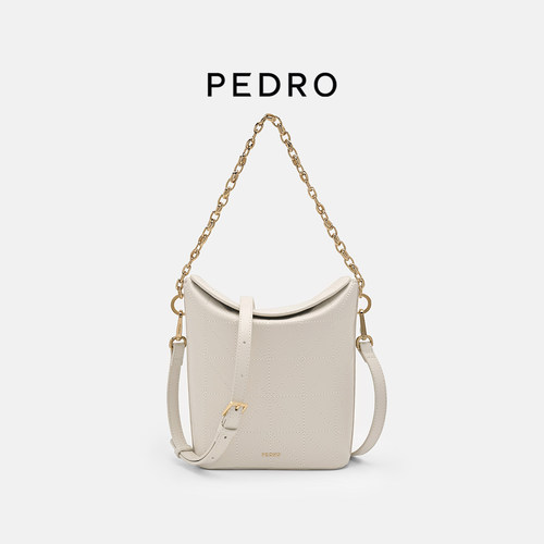 PEDRO菱格纹水桶包女链条斜挎包单肩包PW2-75210175