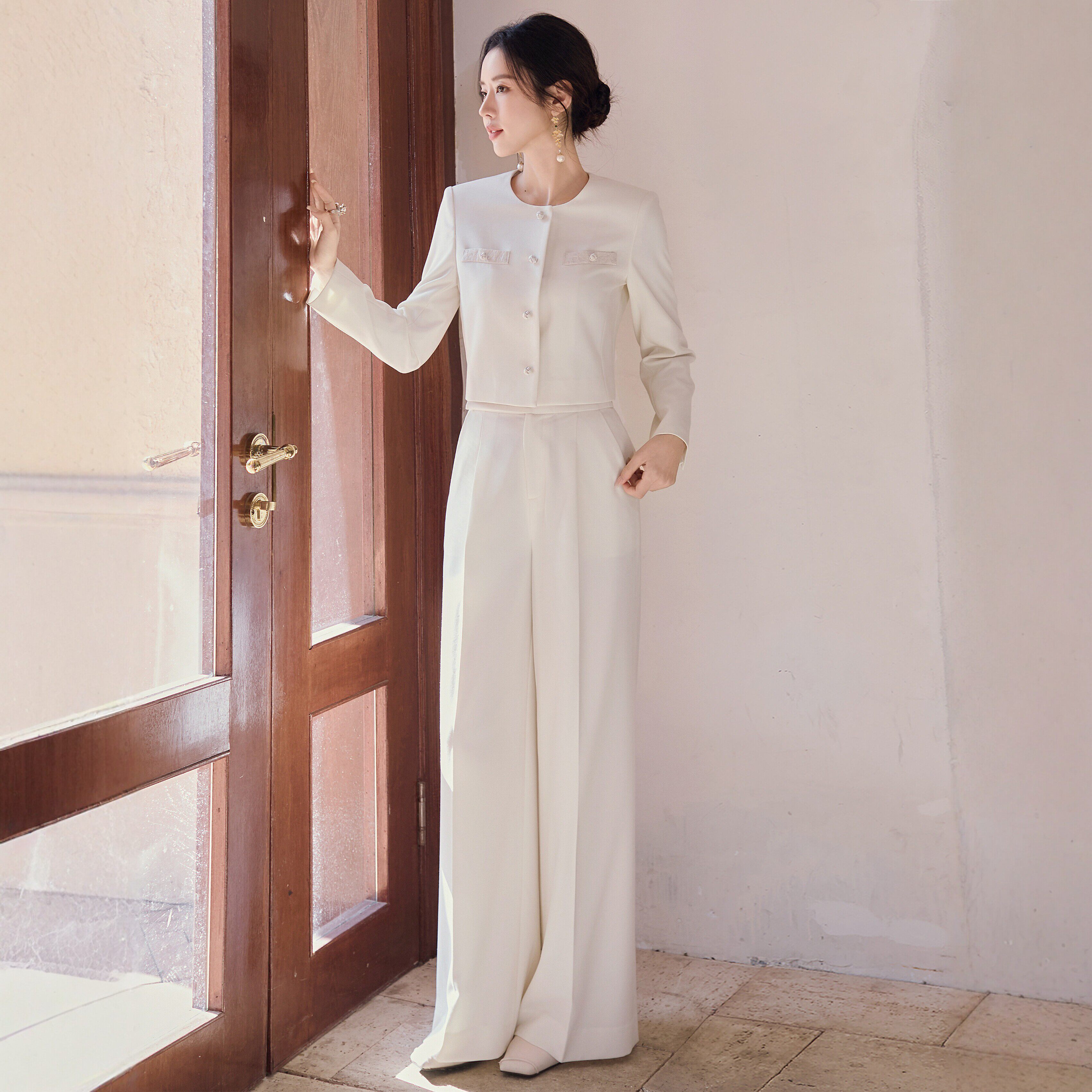 宴会礼服白色套装女时尚气质正装