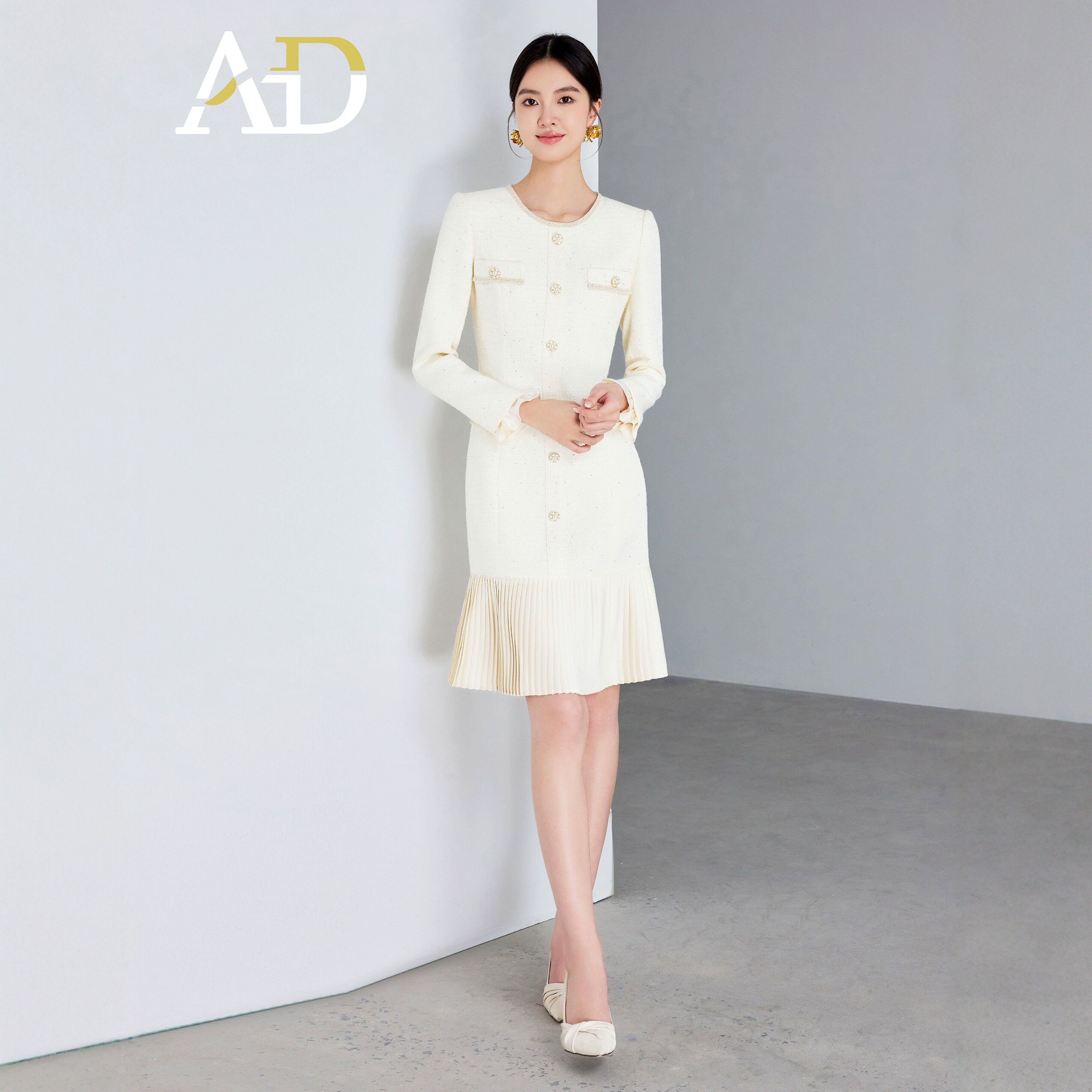 AD宴会礼服法式小香风连衣裙米白色名媛范圆领长袖轻奢百褶风琴裙