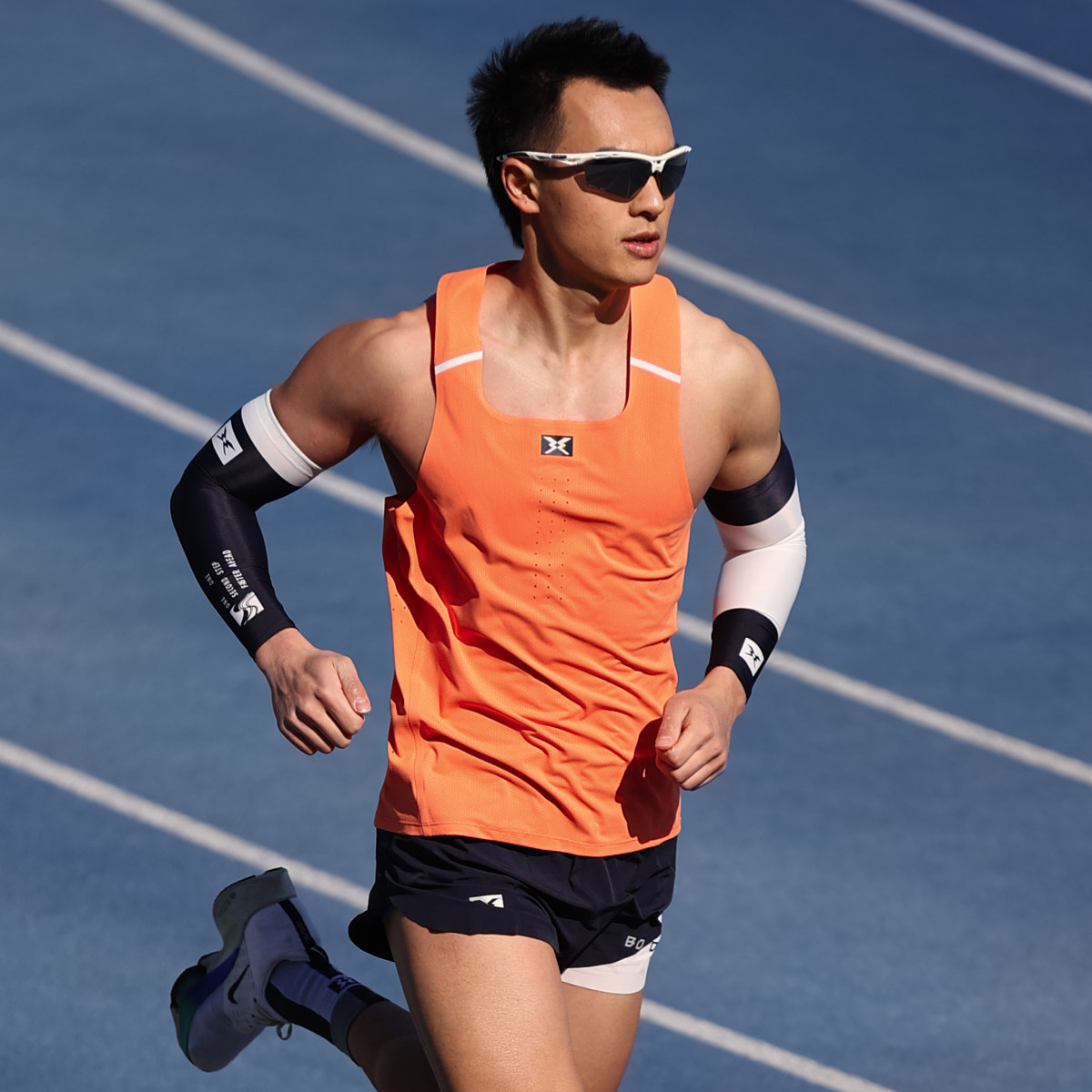 身体智慧BODYWIT男绝尘背心速干超轻网眼透气运动田径马拉松跑步