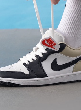 Nike/耐克Air Jordan 1男子舒适耐磨透气低帮休闲板鞋553558-153