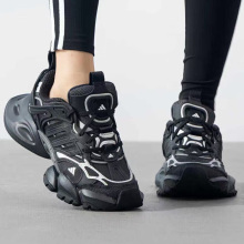 adidas阿迪达斯 XLG Runner Deluxe男女舒适轻便休闲跑步鞋IH0070