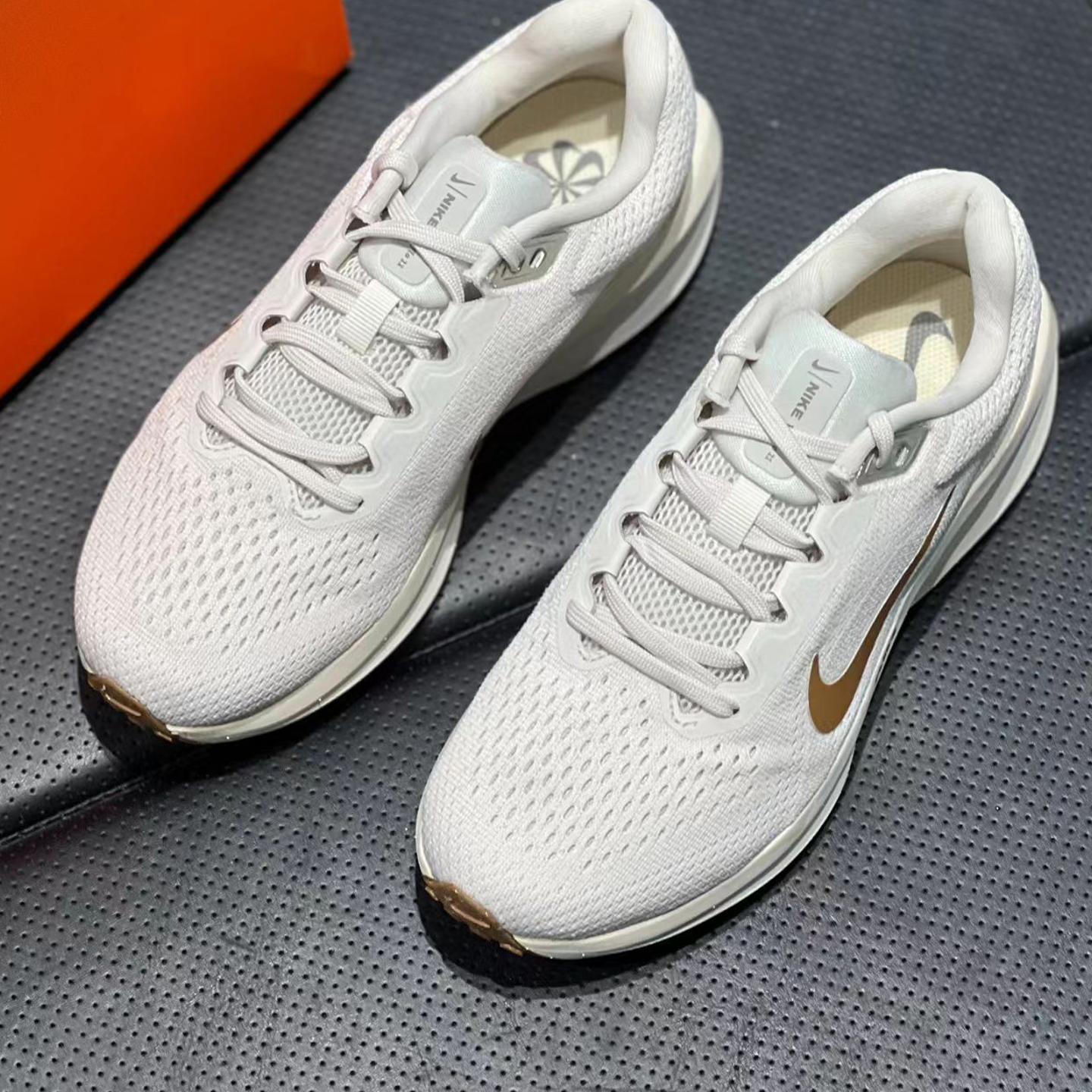 Nike/耐克 Winflo11女子舒适轻便减震耐磨运动跑步鞋FJ9510-003,运动鞋new,跑步鞋,淘宝优惠券,粉丝福利购,淘宝优惠卷