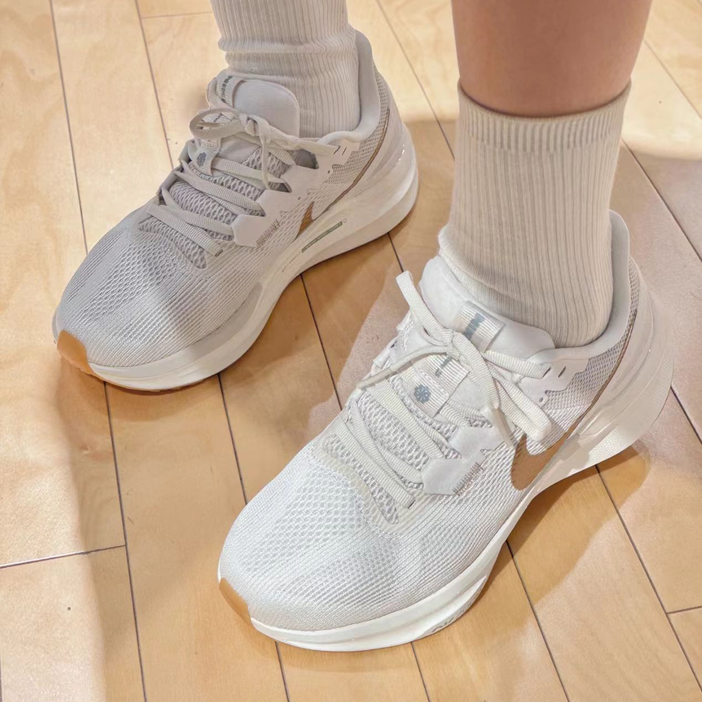 Nike/耐克Air Zoom Structure 25女子舒适减震休闲跑鞋DJ7884-007,运动鞋new,跑步鞋,淘宝优惠券,粉丝福利购,淘宝优惠卷