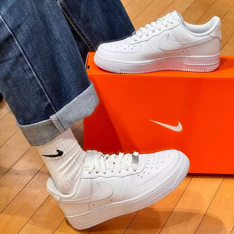 Nike耐克Air Force1空军一号舒适防滑耐磨女子低帮板鞋DD8959-100