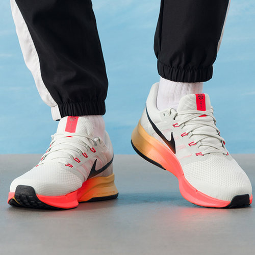 耐克男子低帮系带轻便休闲鞋