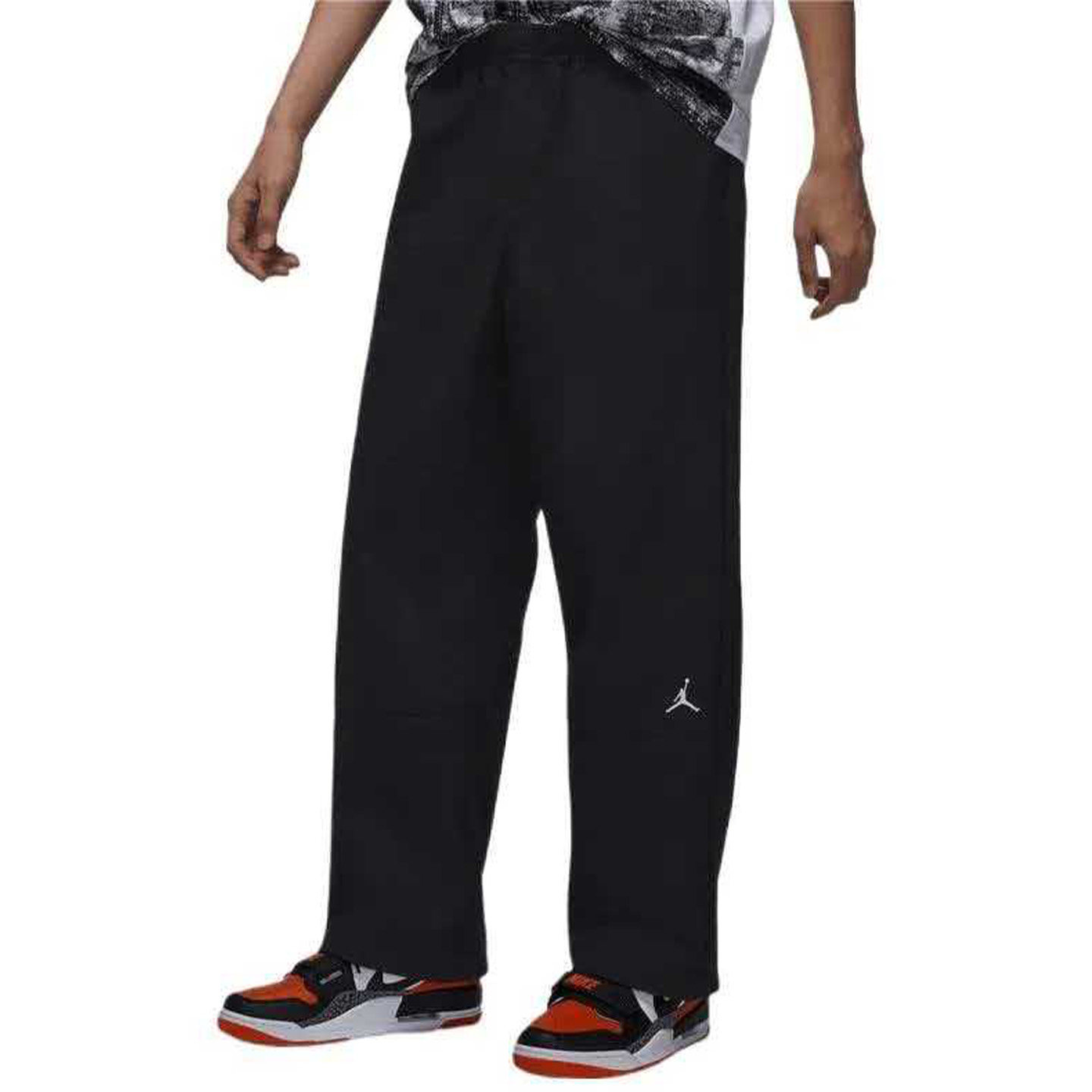 Nike/耐克男子宽松透气舒适百搭直筒运动休闲梭织长裤FB7491-010