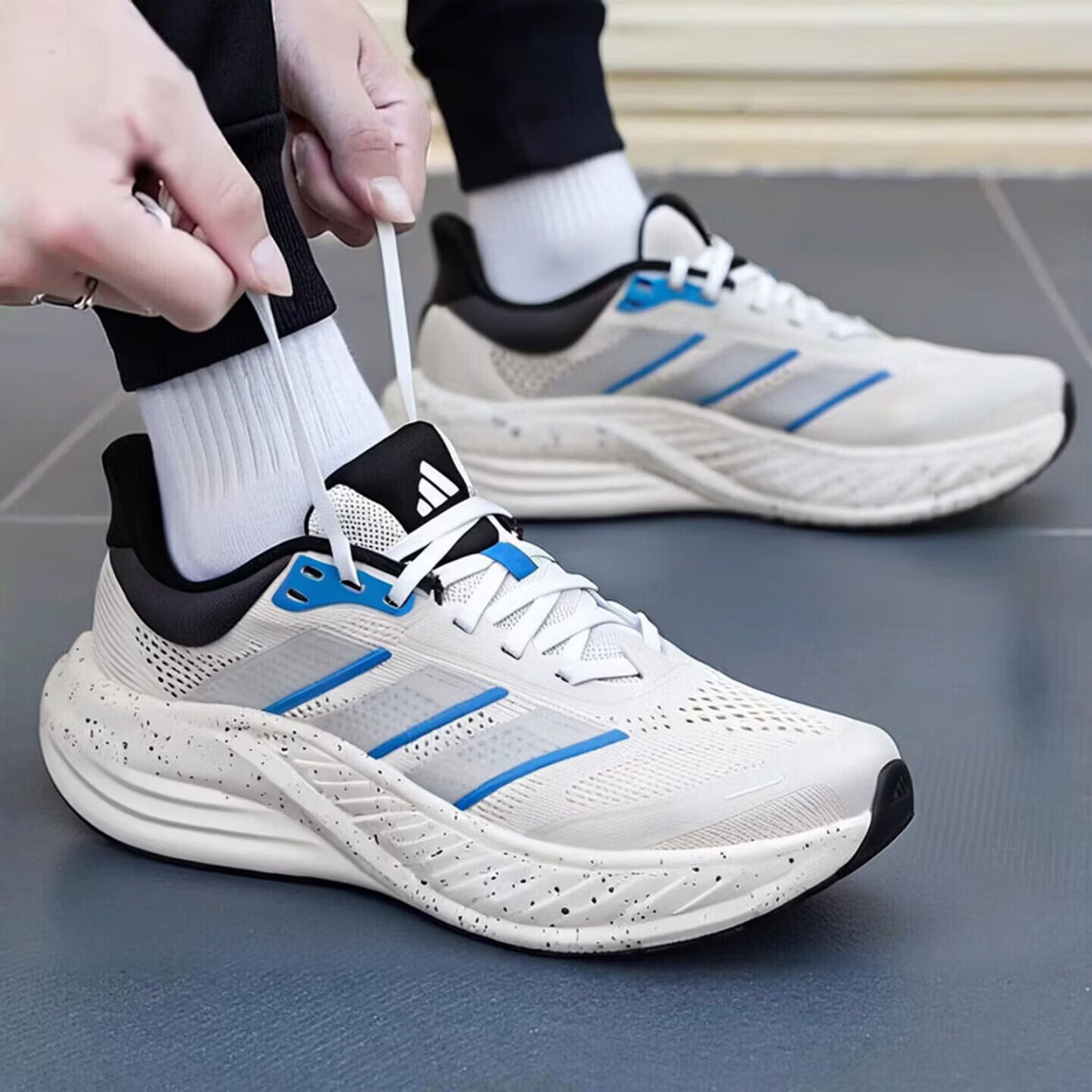 阿迪达斯adidasCUSHIONNOVA男女低帮舒适透气耐磨缓震跑鞋KI2354