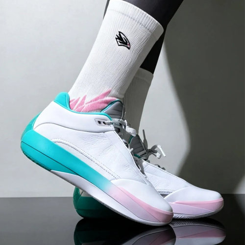 Nike耐克Air Jordan 40男子舒适耐磨实战运动篮球鞋IQ5380-100