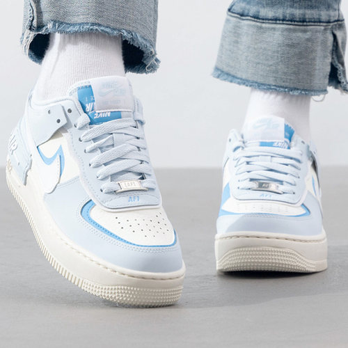 Nike/耐克 Air Force 1 女子舒适耐磨百搭休闲运动板鞋FJ7409-101