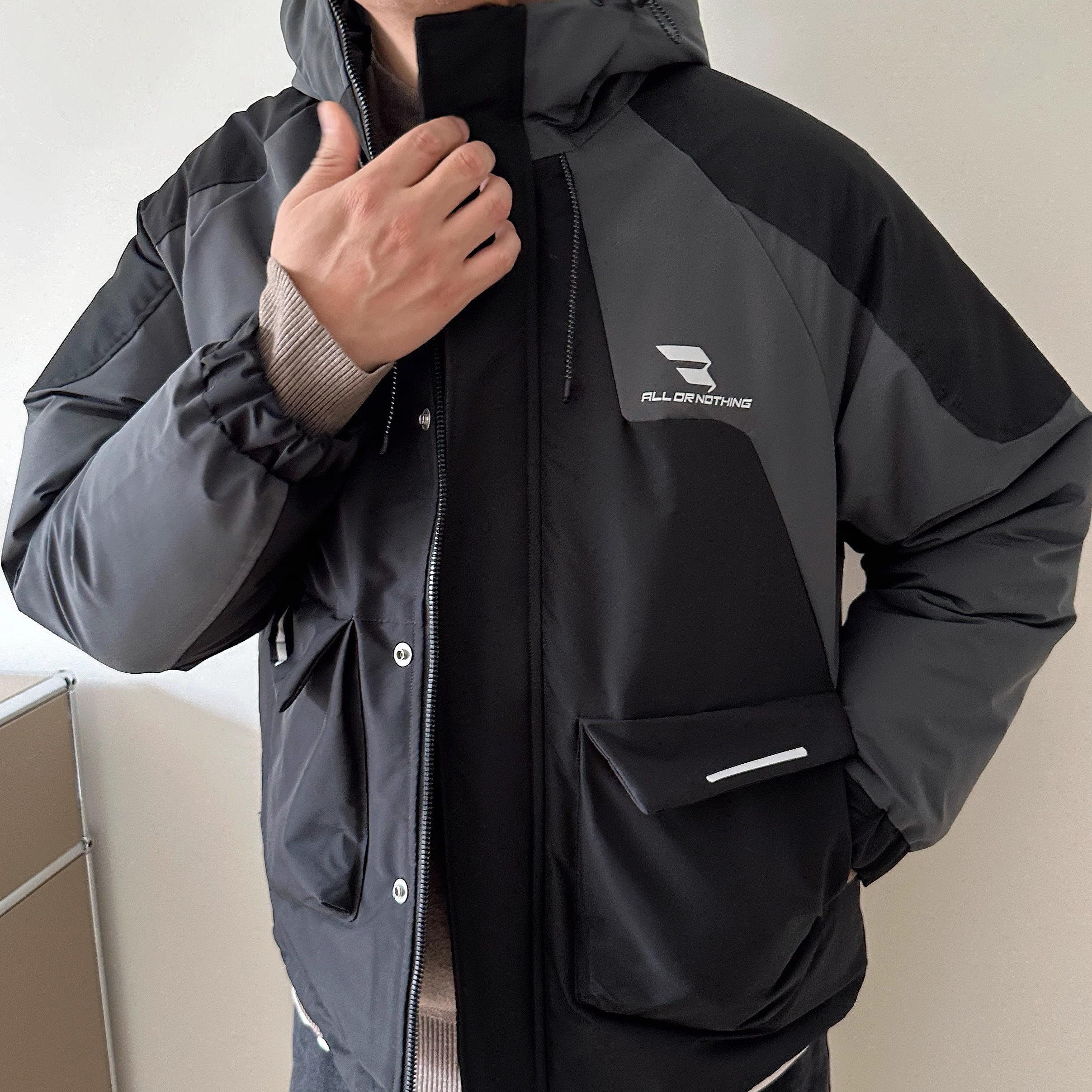 户外拼接加肥加大连帽羽绒服