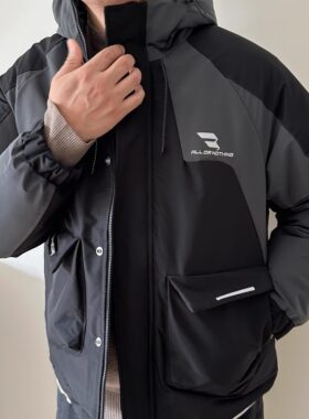 户外拼接加肥加大连帽羽绒服