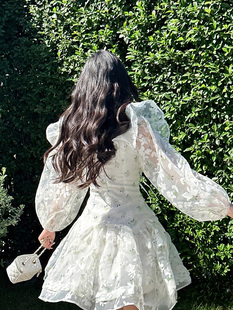 在逃公主法式小众轻奢气质名媛甜美超仙印花蓬蓬裙小礼服连衣裙女