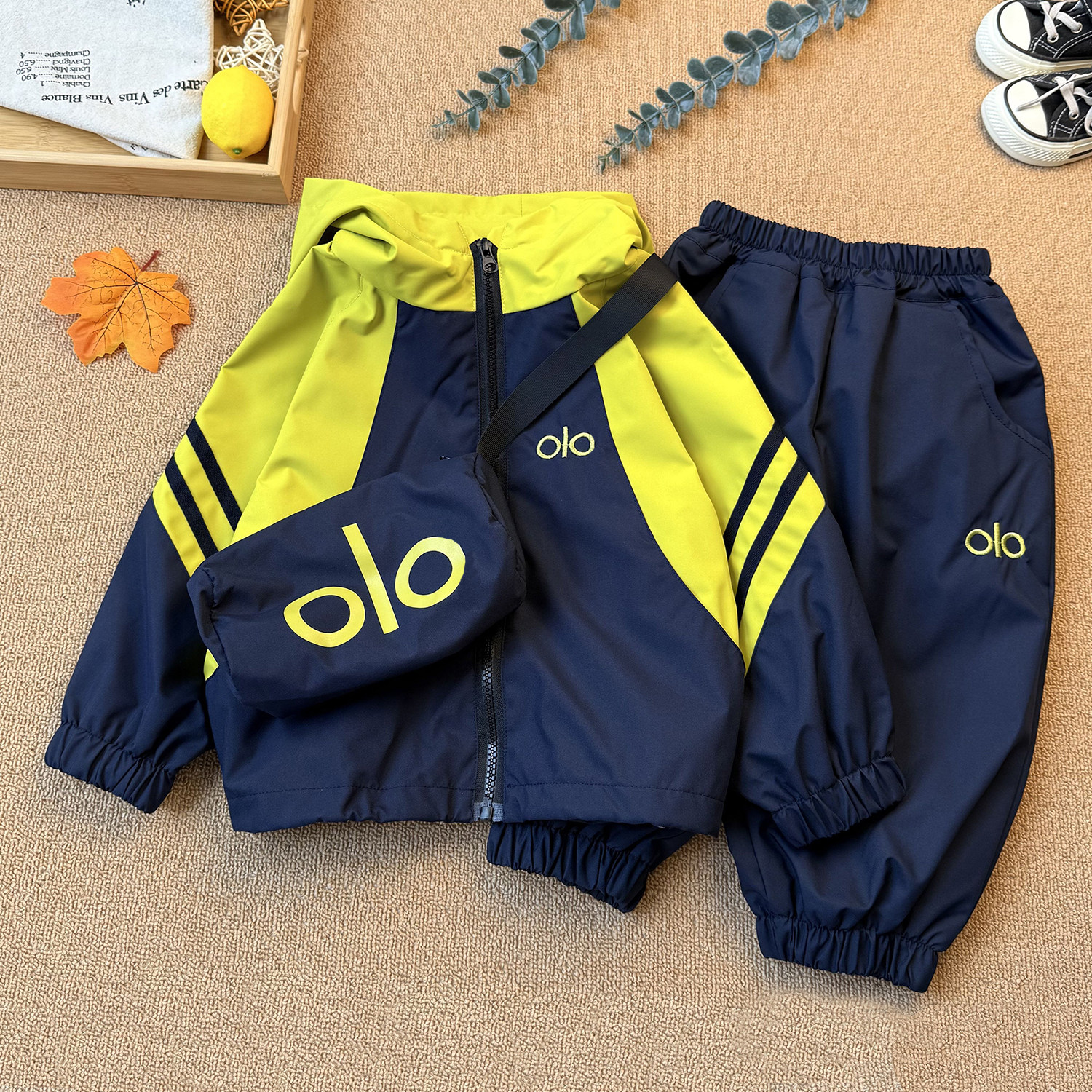 男童秋冬套装运动服2026新款洋气儿童冲锋衣两件套时髦宝宝衣服潮