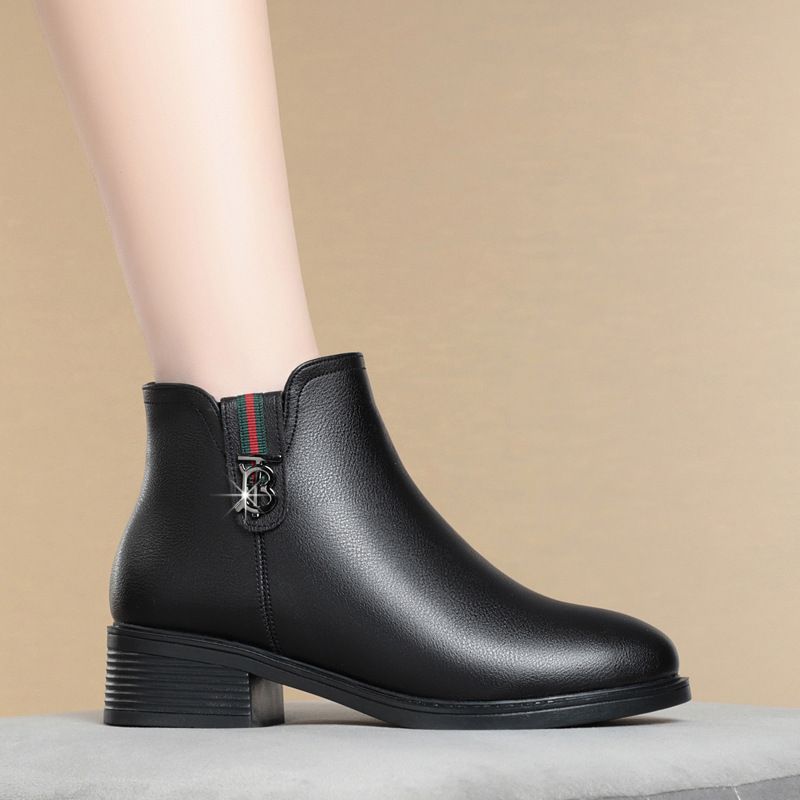 2025冬季棉鞋女短筒靴子女鞋百搭显瘦粗跟马丁靴保暖皮靴防滑