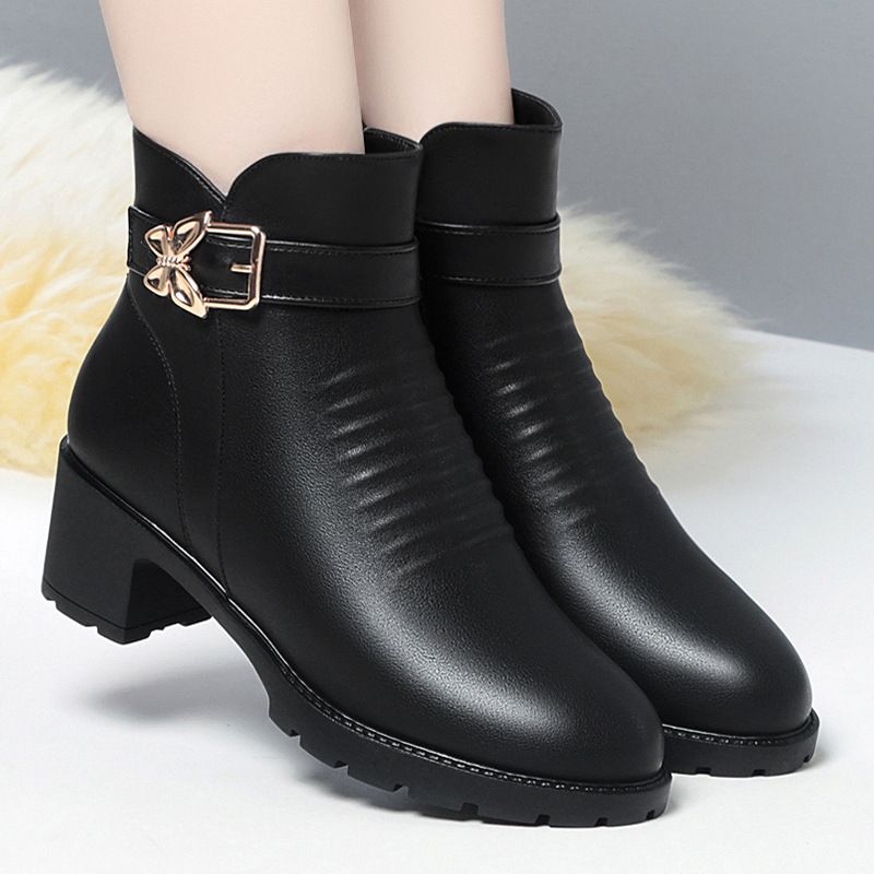 妈妈短靴女秋冬2025新款短筒靴子软底棉鞋冬季皮鞋中老年冬鞋