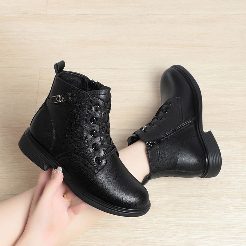 平底马丁靴女2025新款秋冬季棉鞋黑色短靴中老年妈妈靴子皮鞋