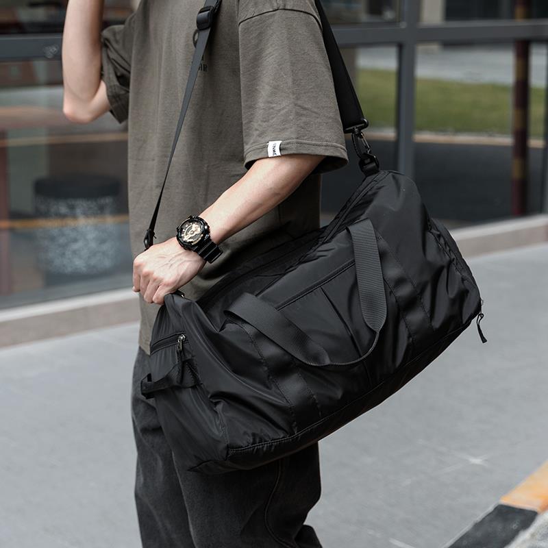 潮牌旅行包男士大容量短途轻便手提行李包干湿分离运动健身包男包