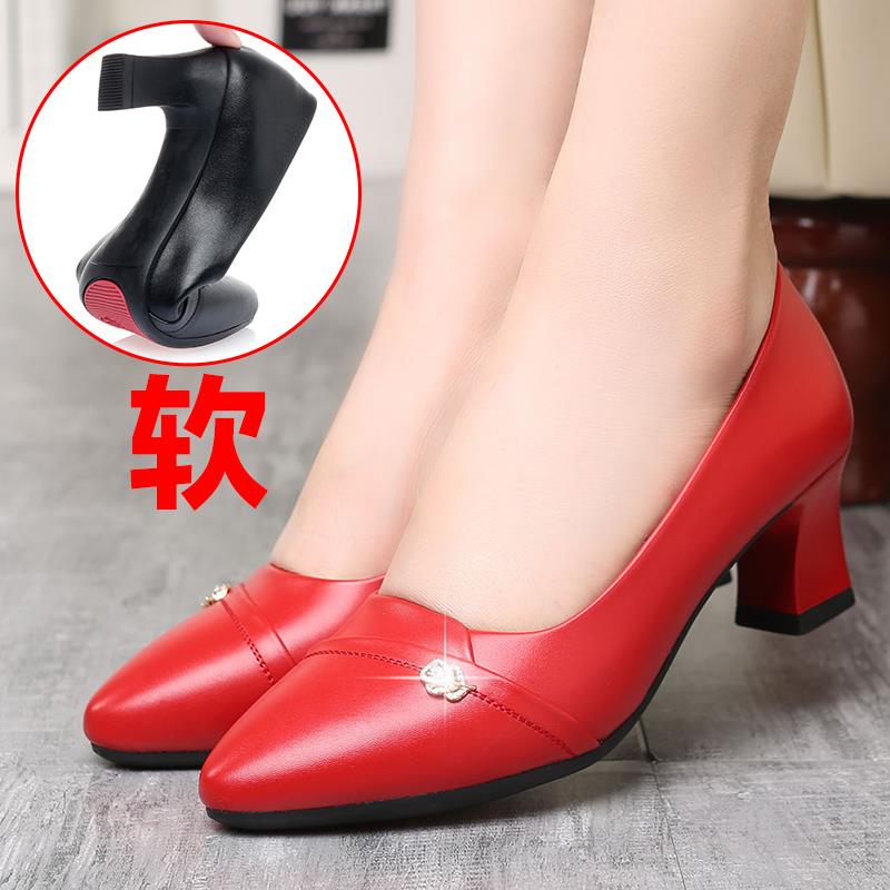 妈妈鞋单鞋真皮软底春秋中年女鞋子中老年不累脚红色皮鞋女士红鞋