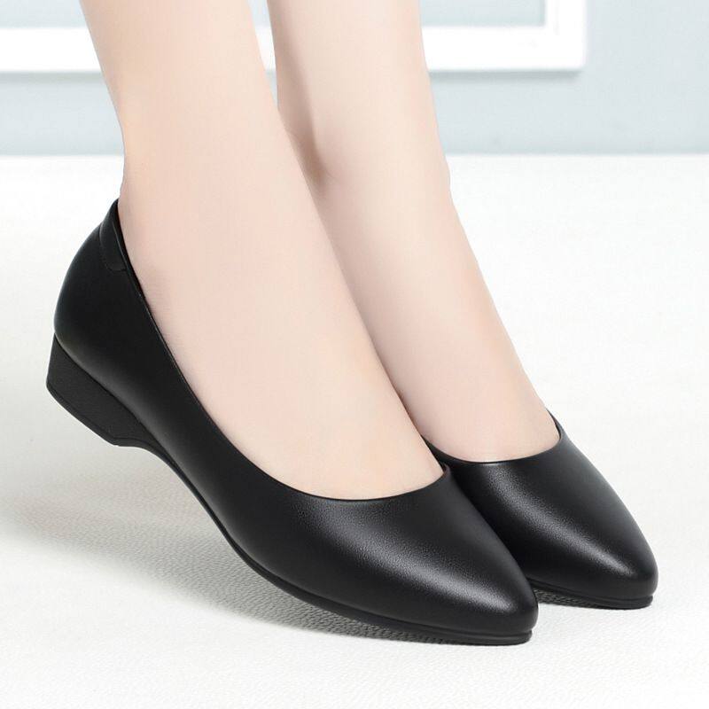 中跟皮鞋女春季单鞋低跟舒适圆头浅口中年皮鞋粗跟黑色职业工作鞋