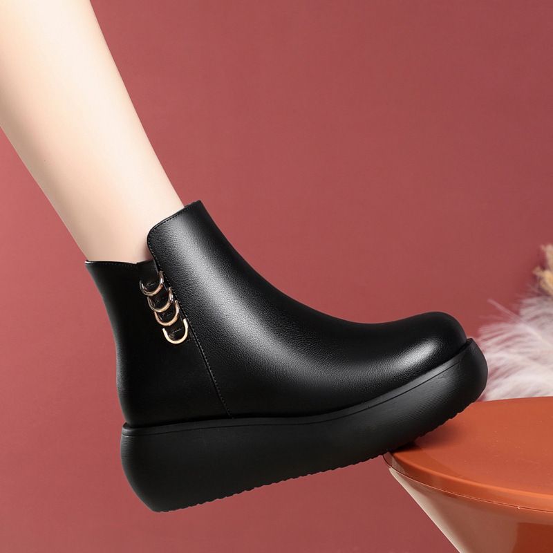 简约高级烟筒靴女2025秋冬新款厚底短靴切尔西靴英伦马丁靴子